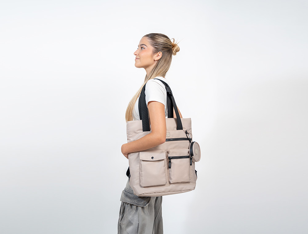 MOCHILA ANTARTIK BOLSO FLIP BAG CON ACOLCHADO PARA PORTATIL 15'' COLOR NEGRO 400X120X390 MM