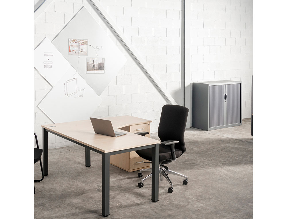 MESA ROCADA SERIE EXECUTIVE 180X110 CM IZQUIERDA ACABADO GRIS/HAYA